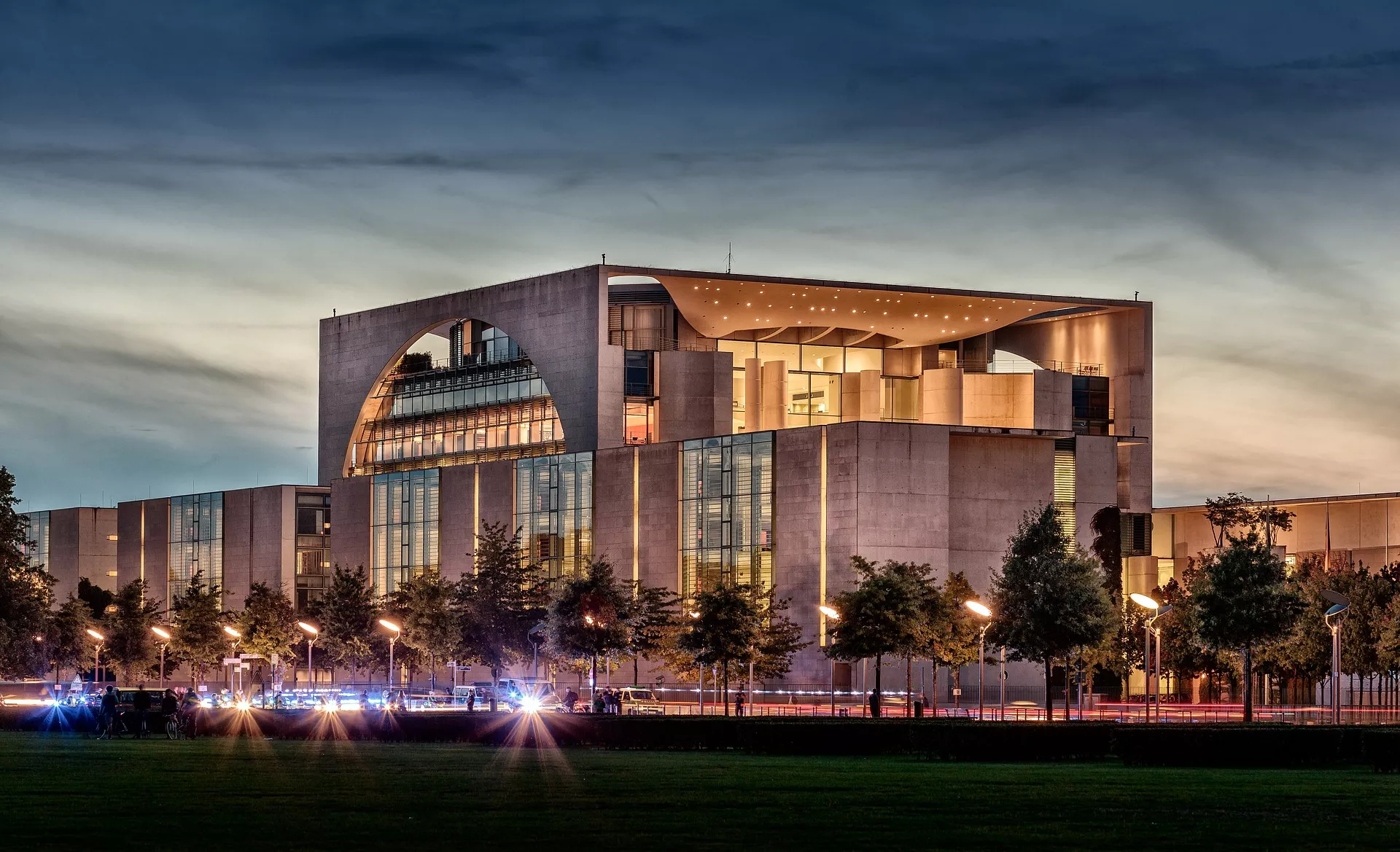 federal-chancellery-ge894c37b5-1920